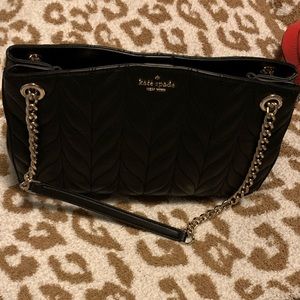 Quilted black leather Kate spade bag, can be used as a shoulder bag or crossbody